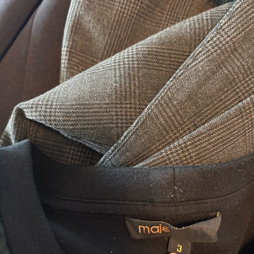Maje Shirt size large has stains - Picture 7 of 7